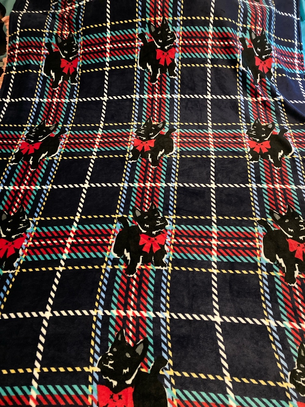 Vera Bradley Navy Plaid Scottie Dog Fleece Throw with Red Accents
